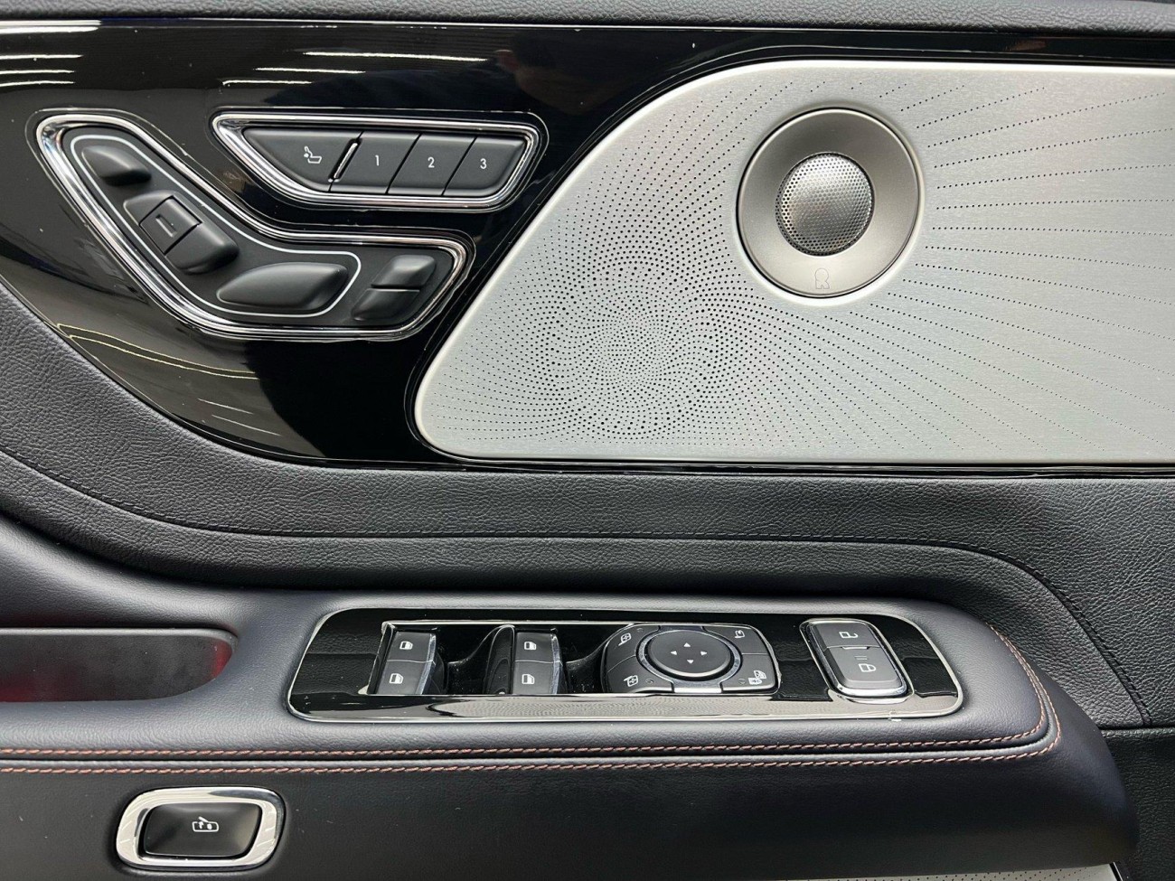 Lincoln Aviator 2021