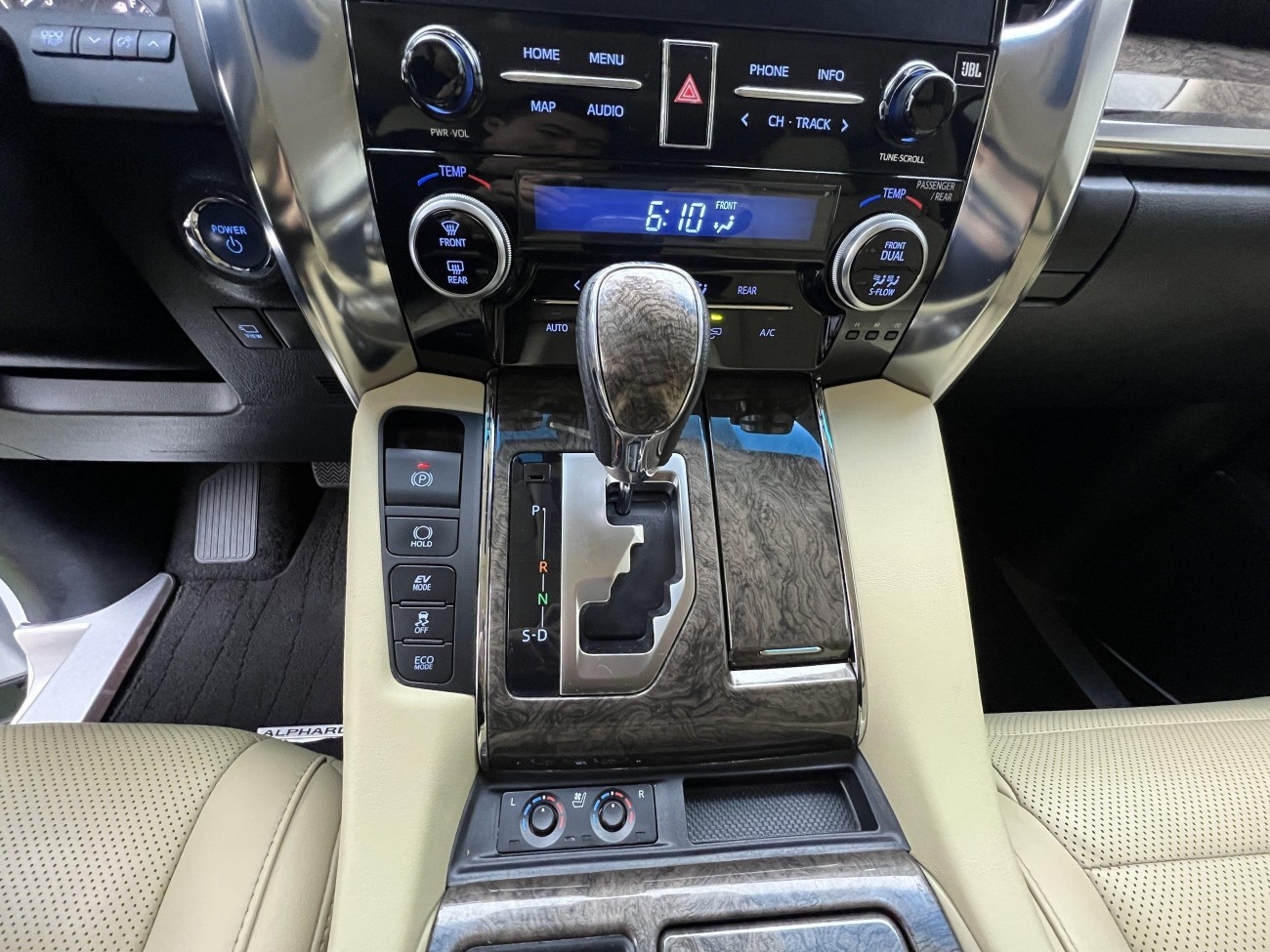 Toyota Alphard 2022
