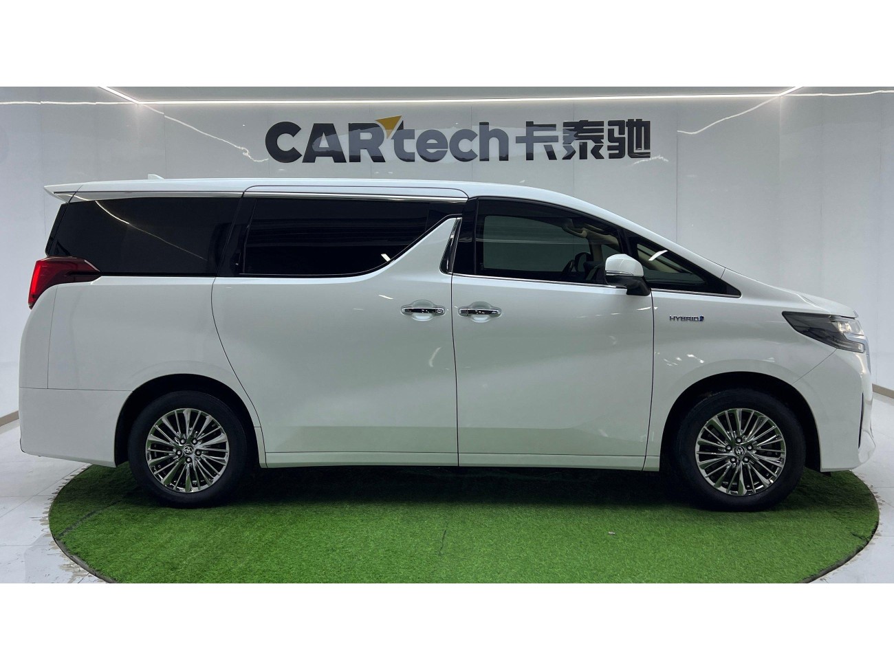 Toyota Alphard 2022