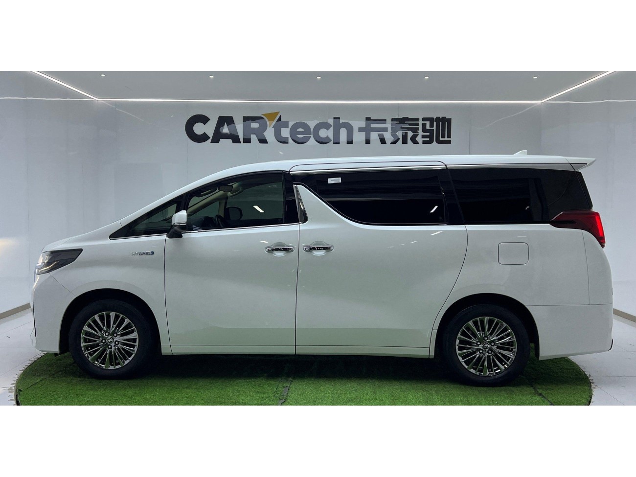 Toyota Alphard 2022