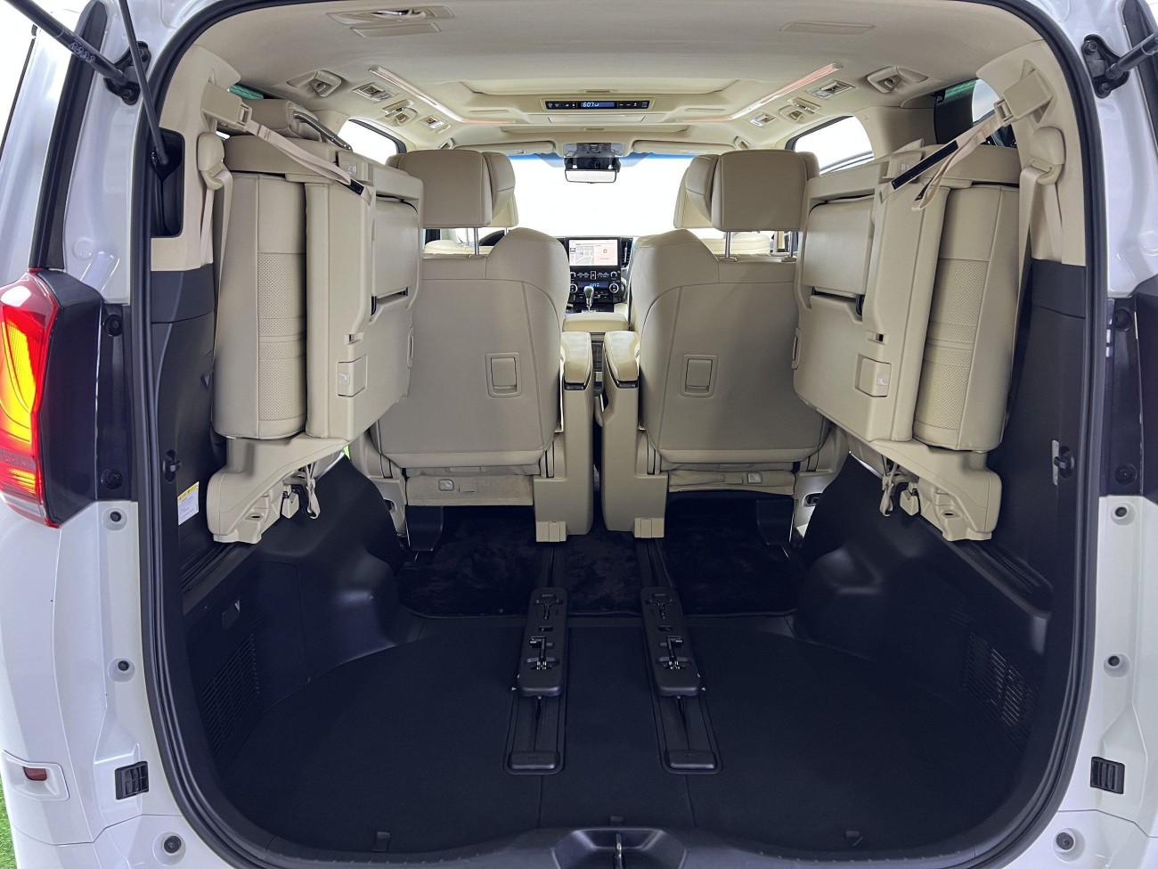 Toyota Alphard 2022