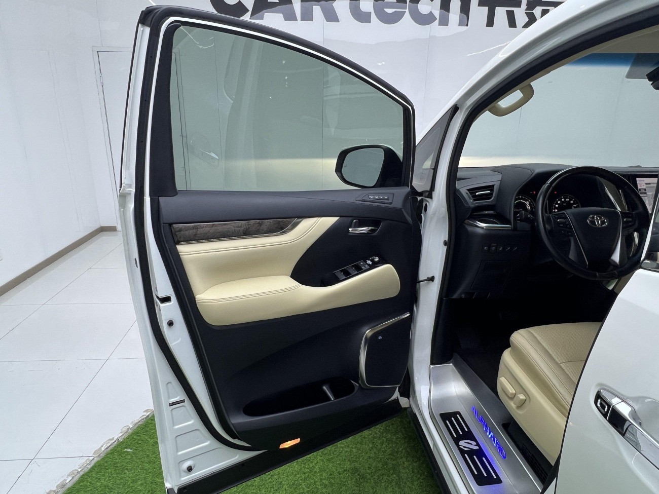 Toyota Alphard 2022