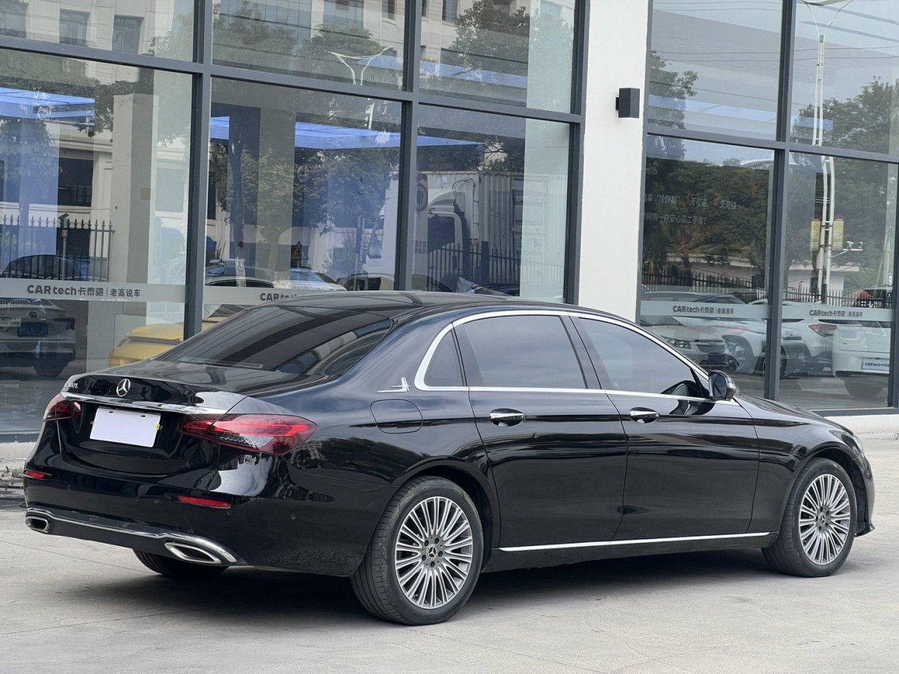 Mercedes-Benz E 300 L 2023