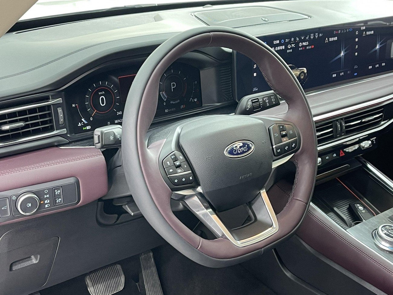 Ford Explorer 2024