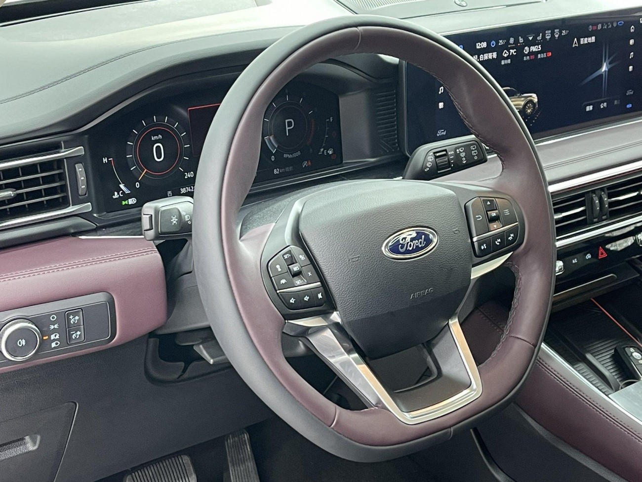 Ford Explorer 2024
