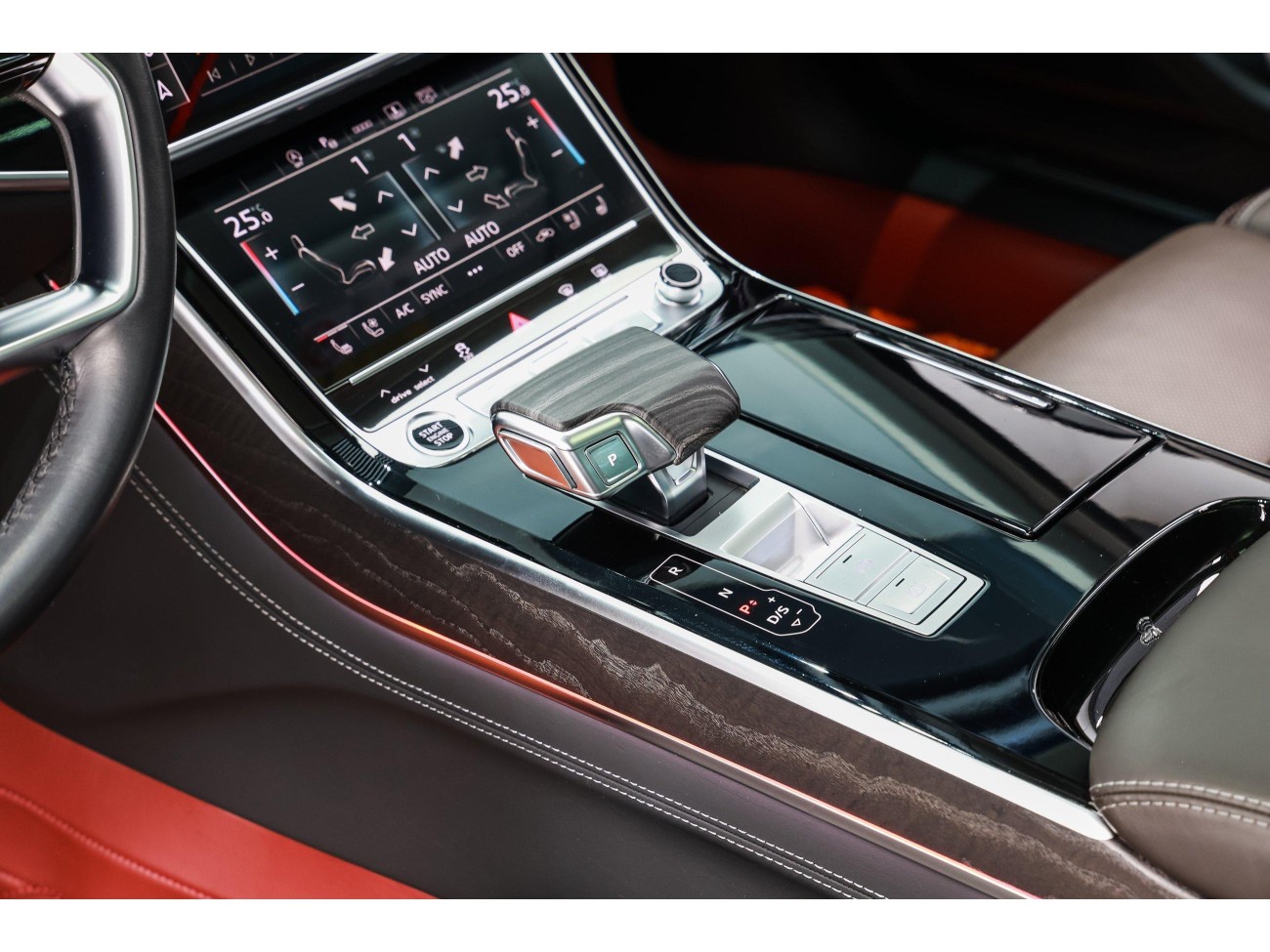 Audi A8L 50 TFSI 2024