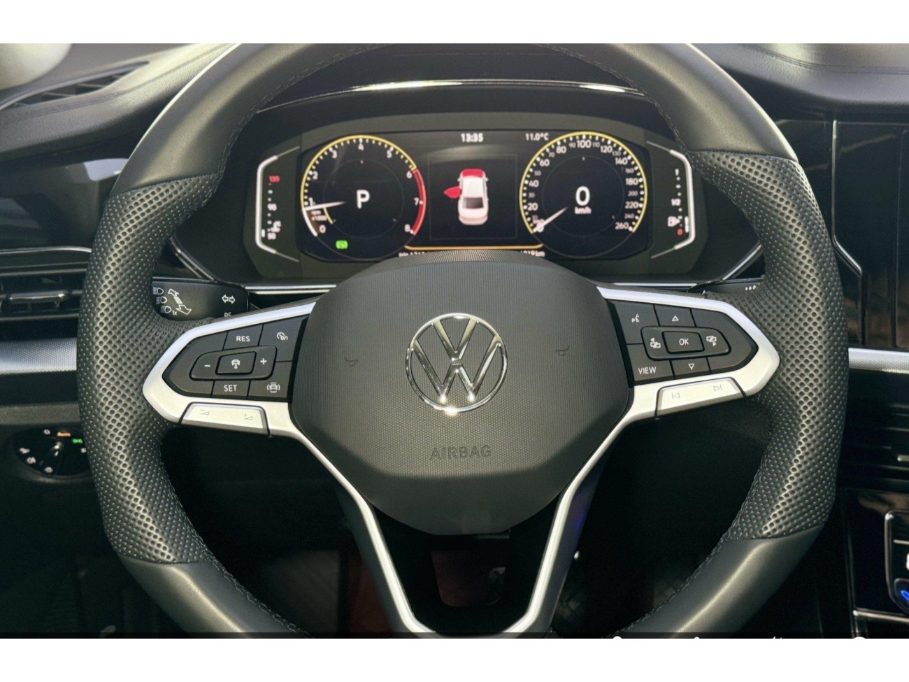 Volkswagen Passat 2025
