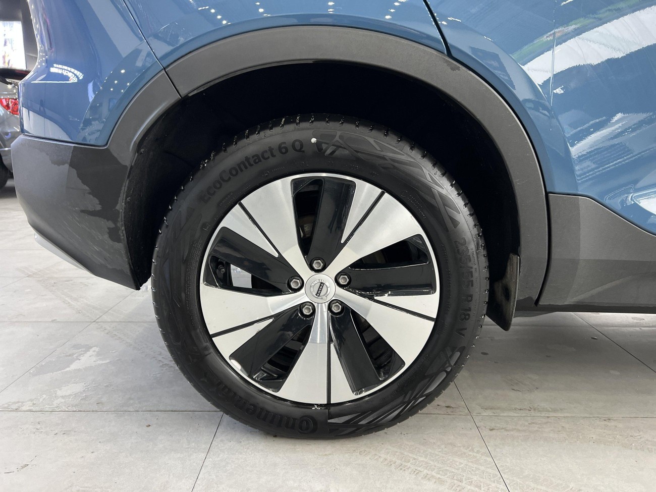 Volvo XC40 2025
