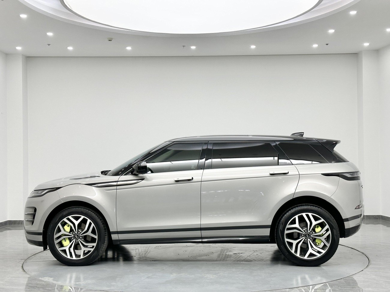 Land Rover Range Rover 2024