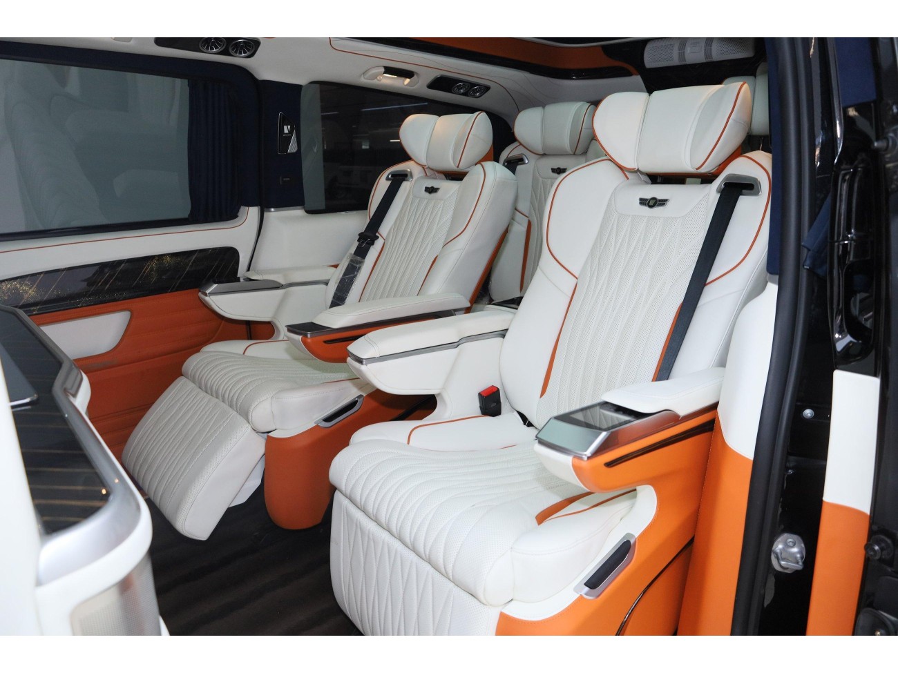 Mercedes-Benz 2022 2021