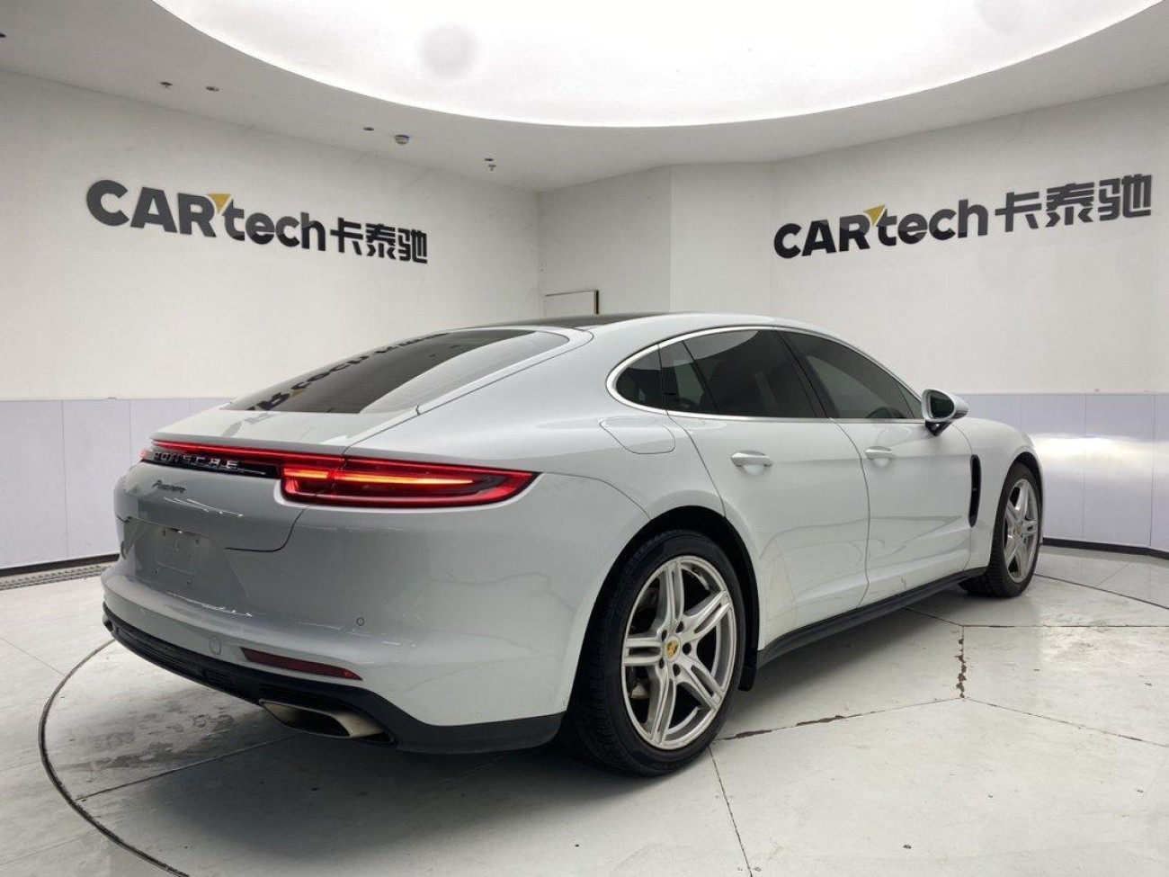 Porsche Panamera 2020