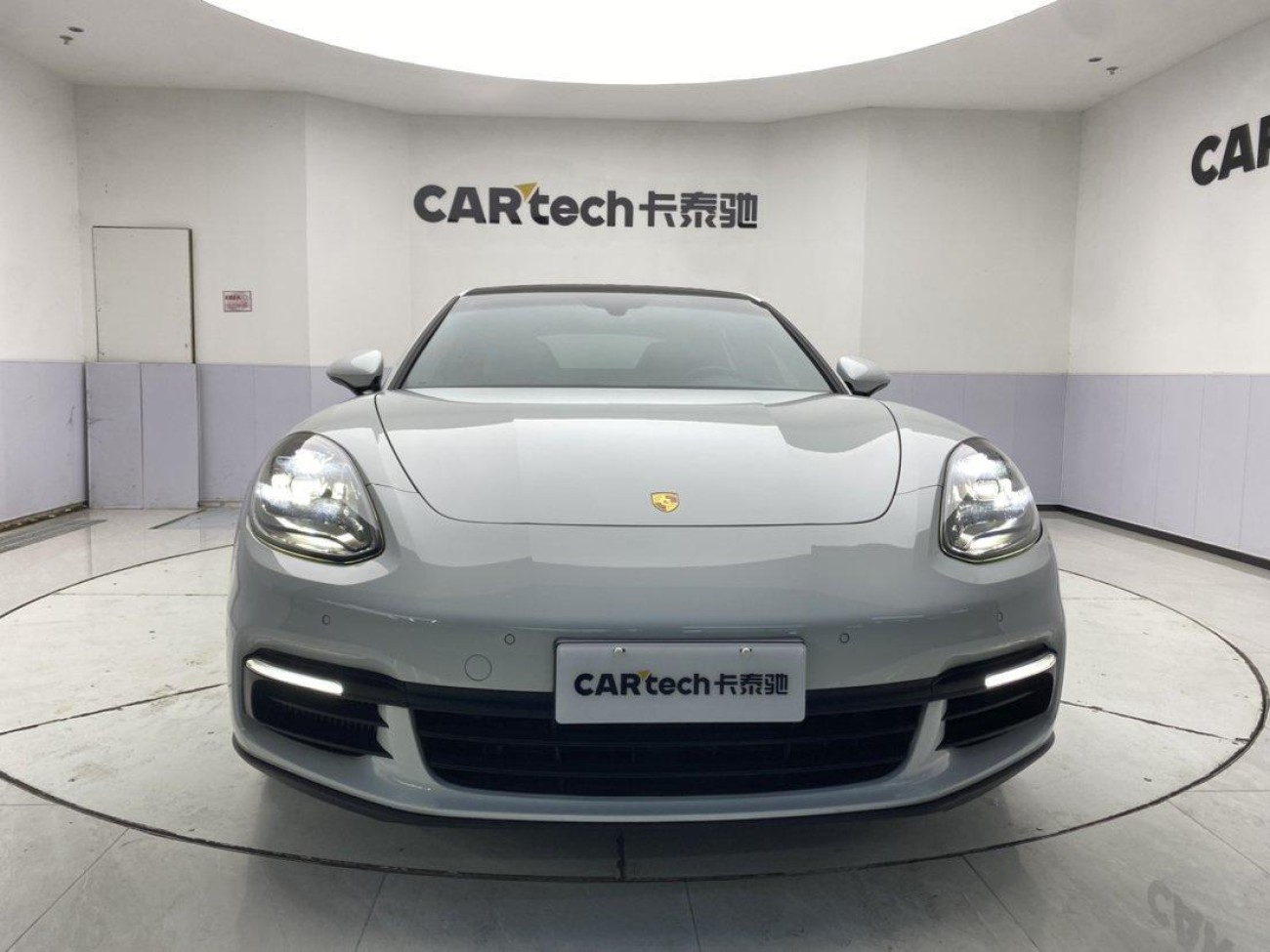 Porsche Panamera 2020