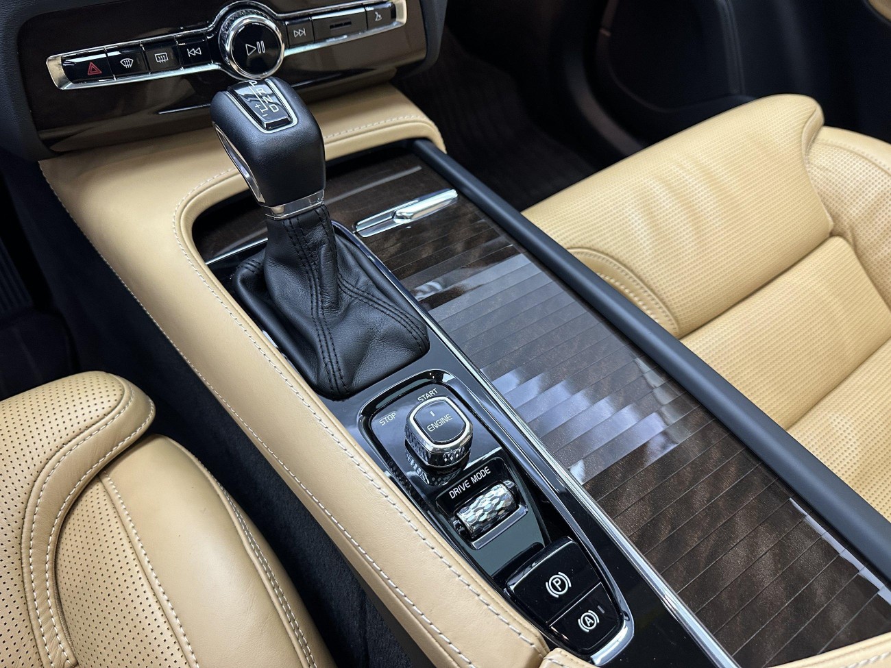 Volvo XC90 2016