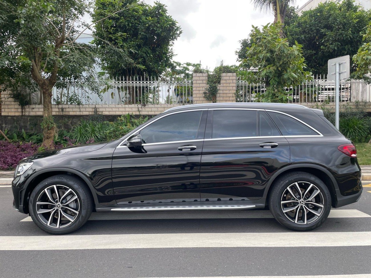 Mercedes-Benz GLC 300 L 2021