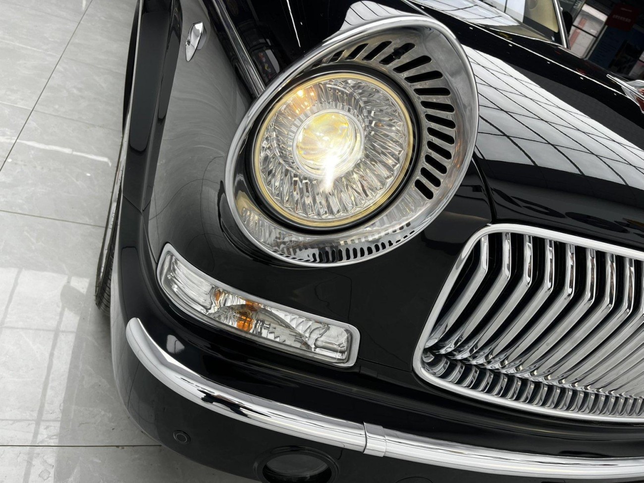 Hongqi L5 2025