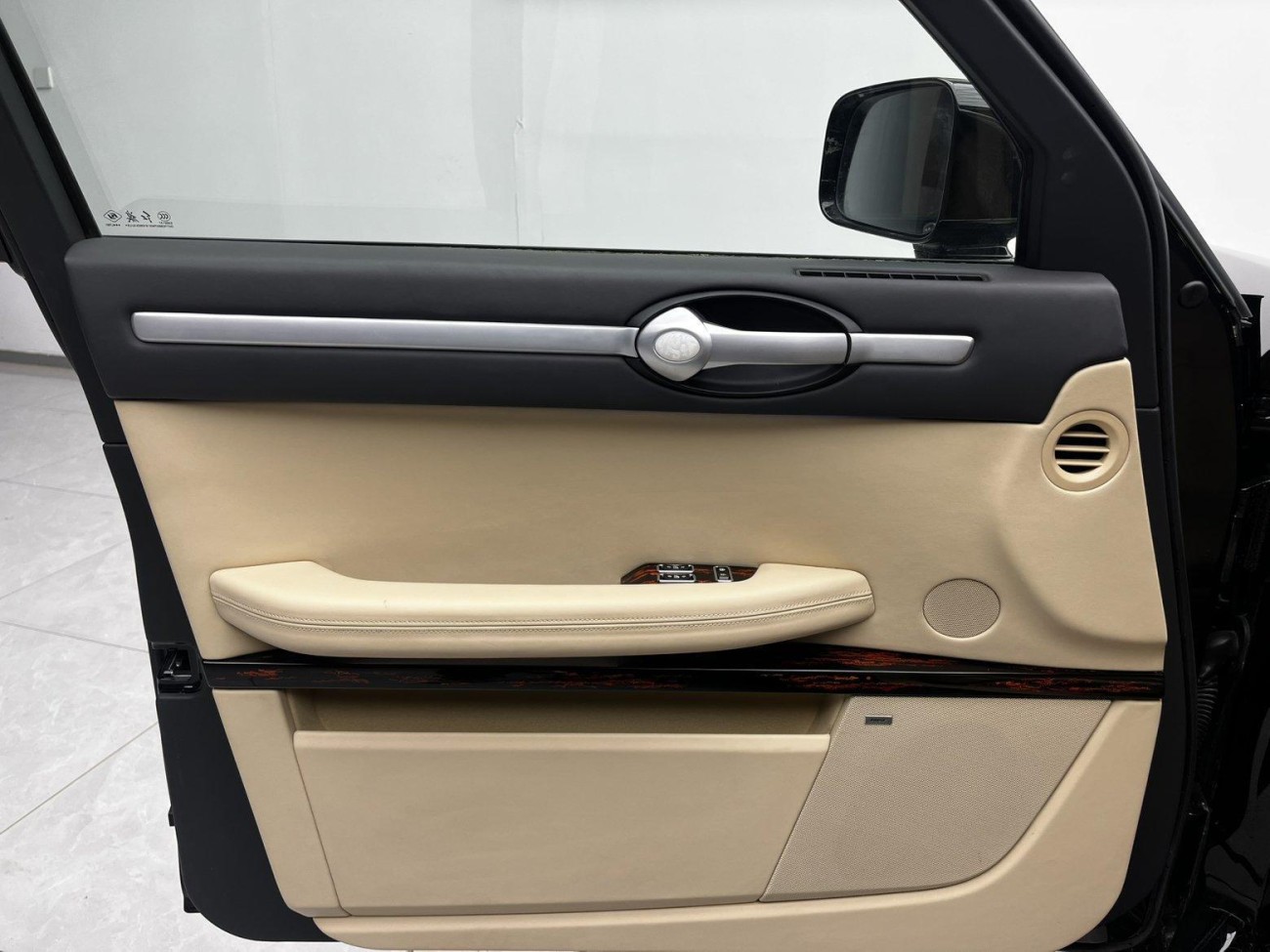 Hongqi L5 2025