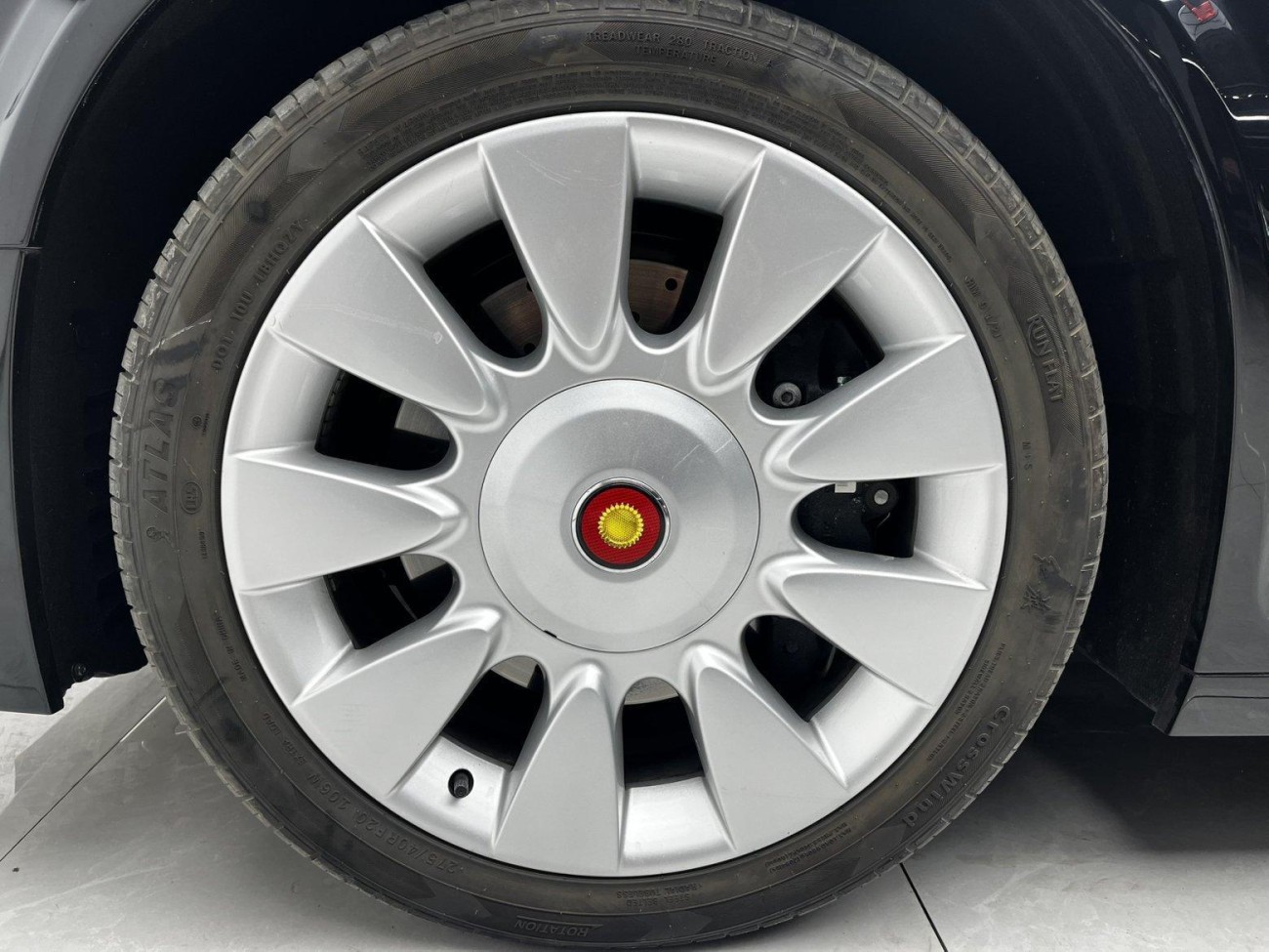Hongqi L5 2025