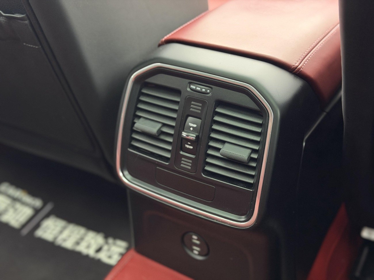 Porsche Macan 2021