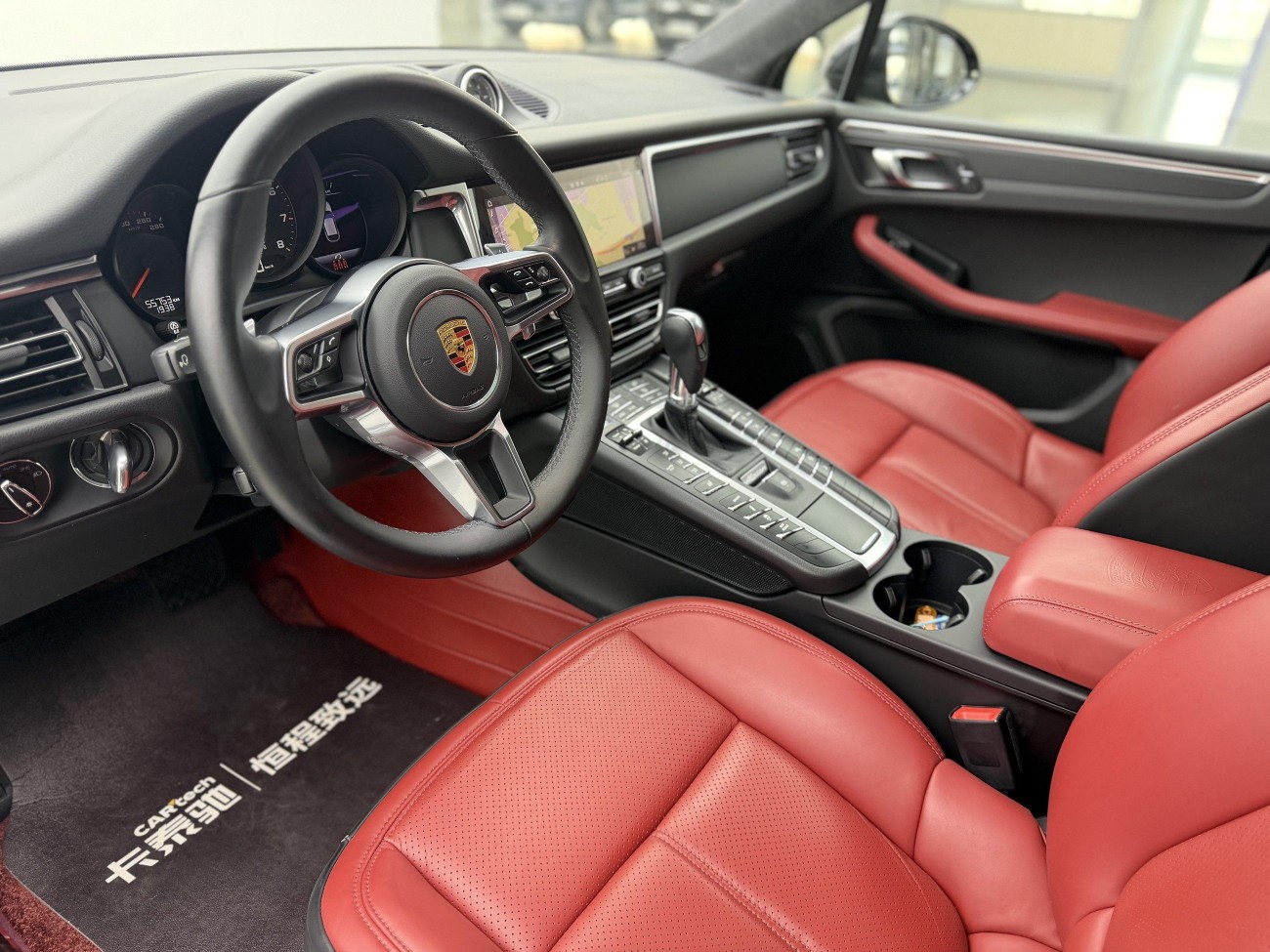 Porsche Macan 2021