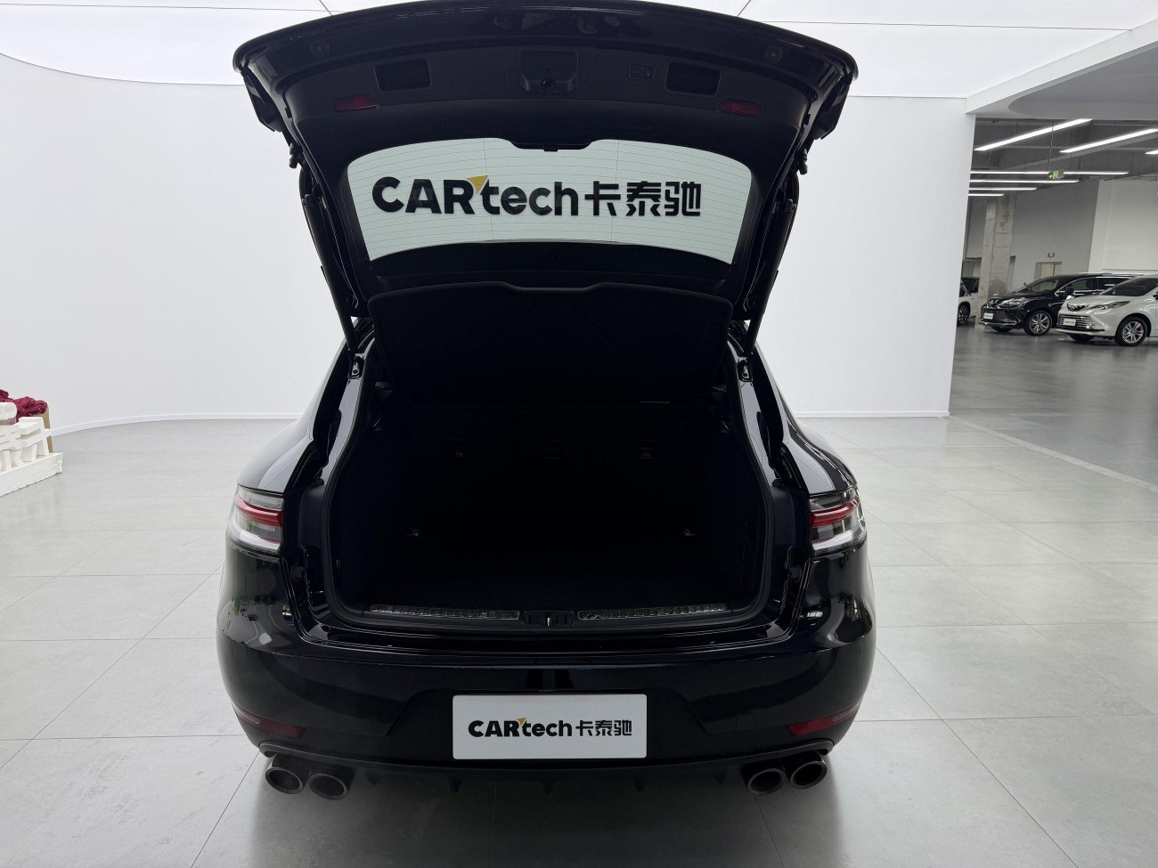 Porsche Macan 2021