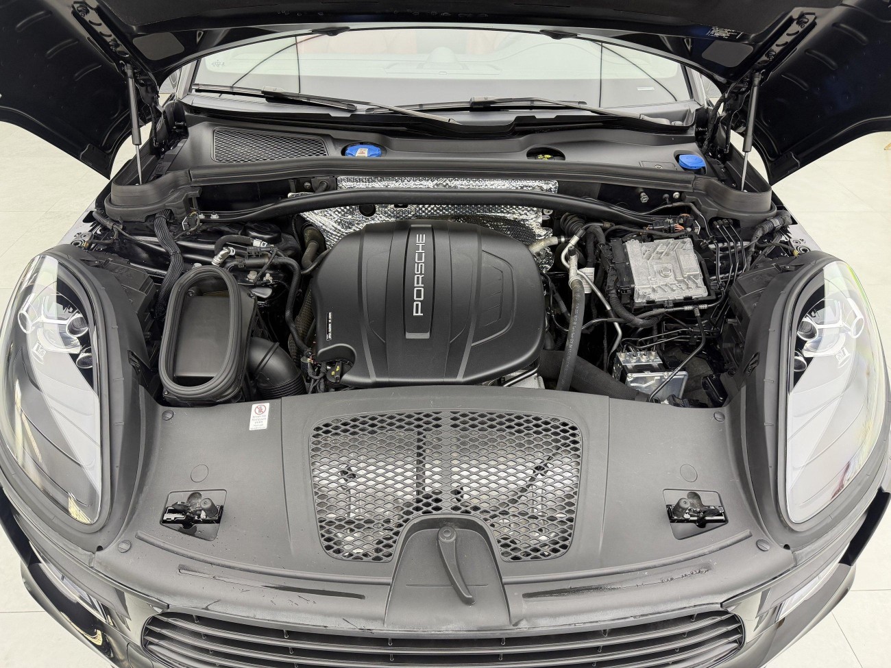 Porsche Macan 2021
