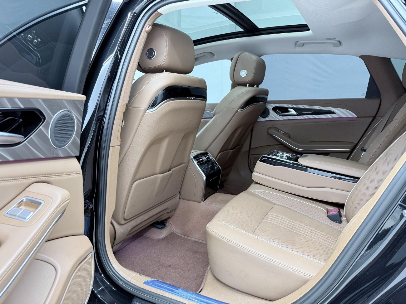 Hongqi H9 2022