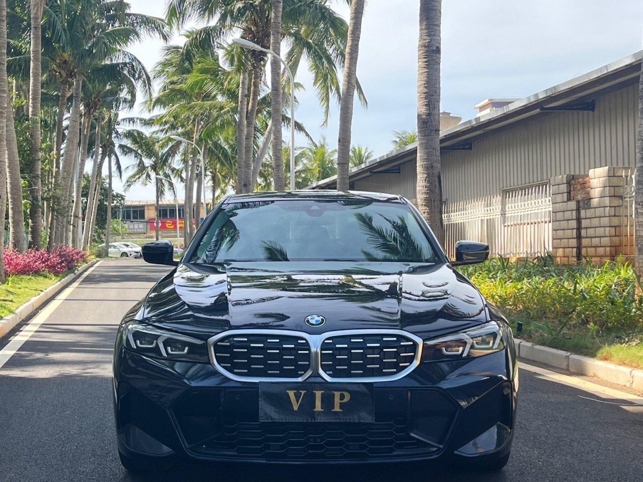 BMW 325Li 2023