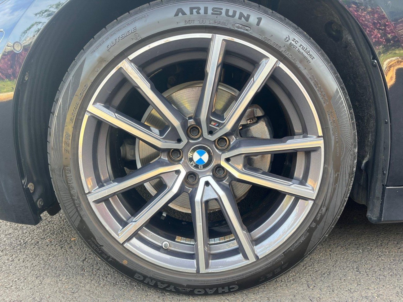 BMW 325Li 2023