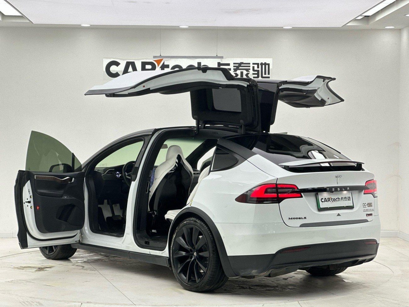 Tesla Model X 2017
