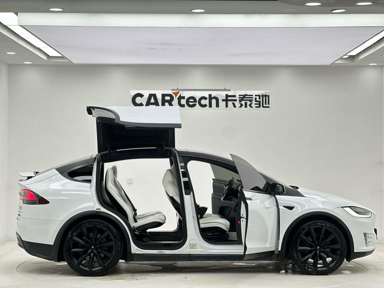 Tesla Model X 2017