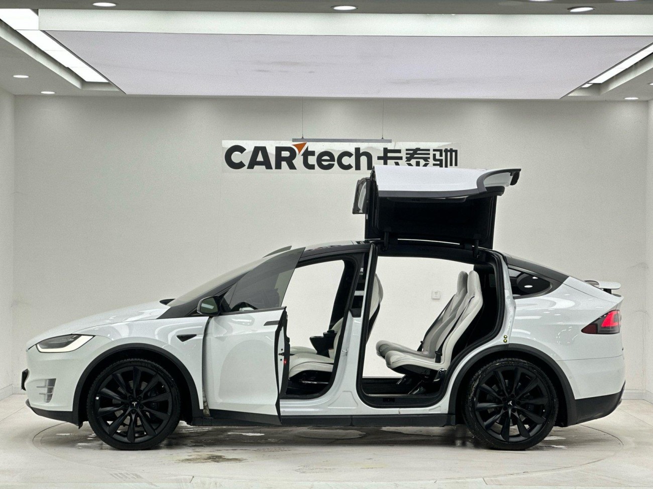 Tesla Model X 2017