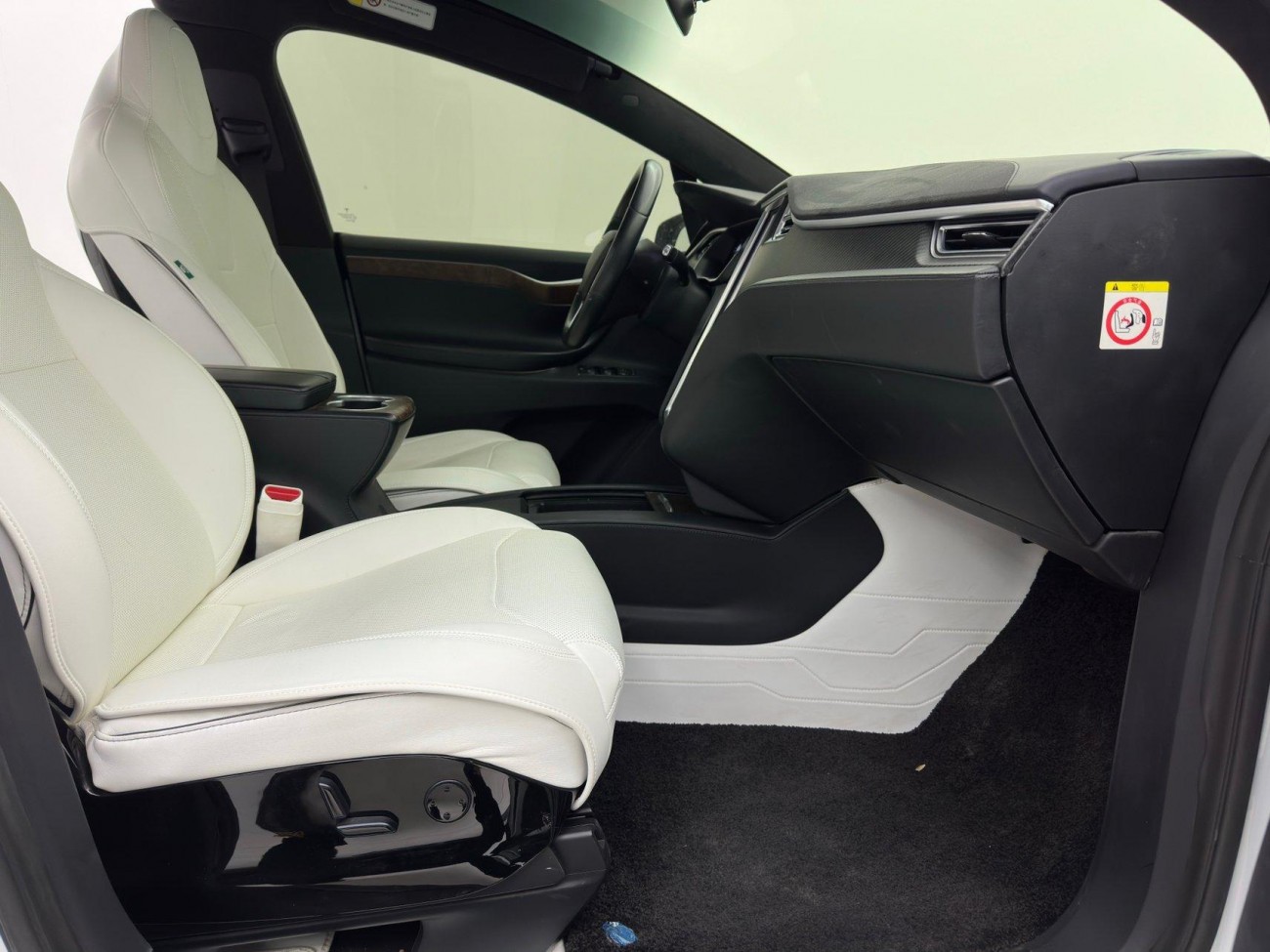 Tesla Model X 2017