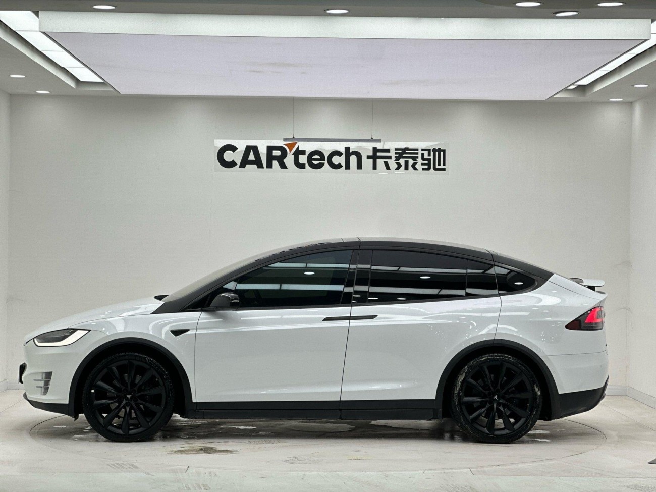 Tesla Model X 2017