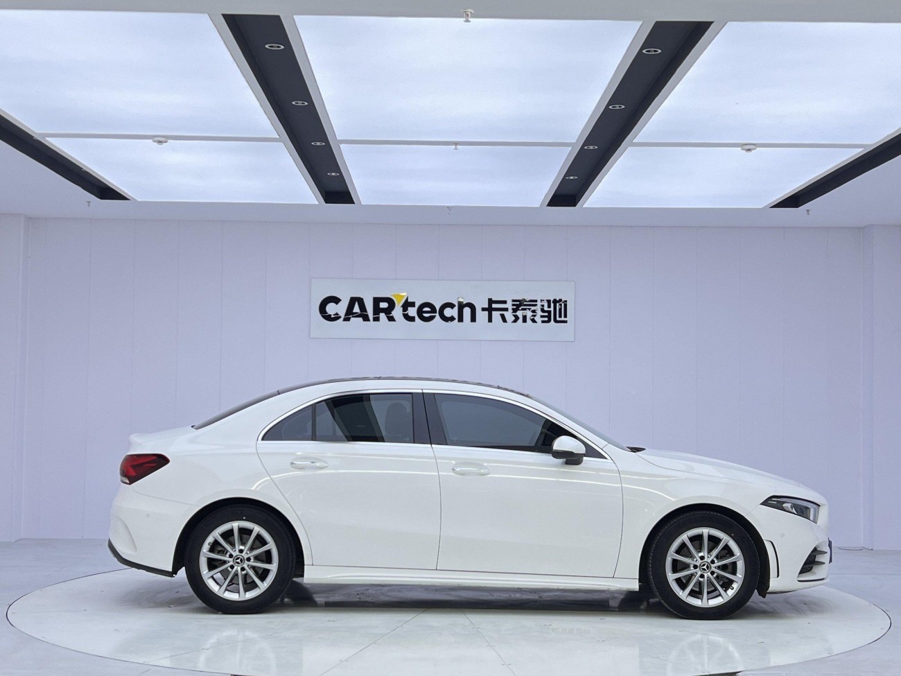 Mercedes-Benz A 200 L 2022