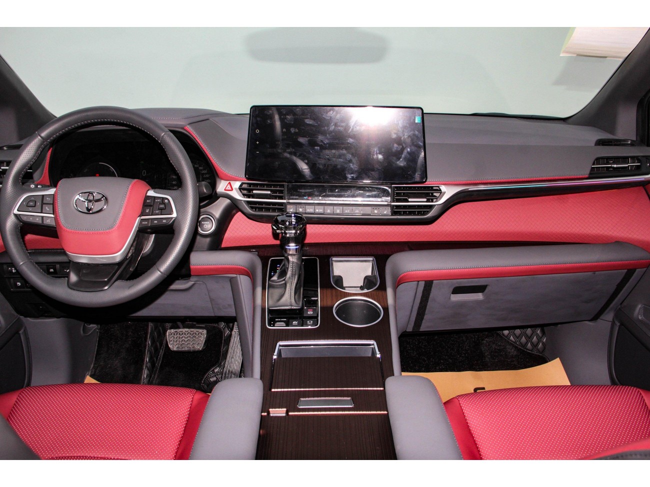 Toyota Sienna 2026