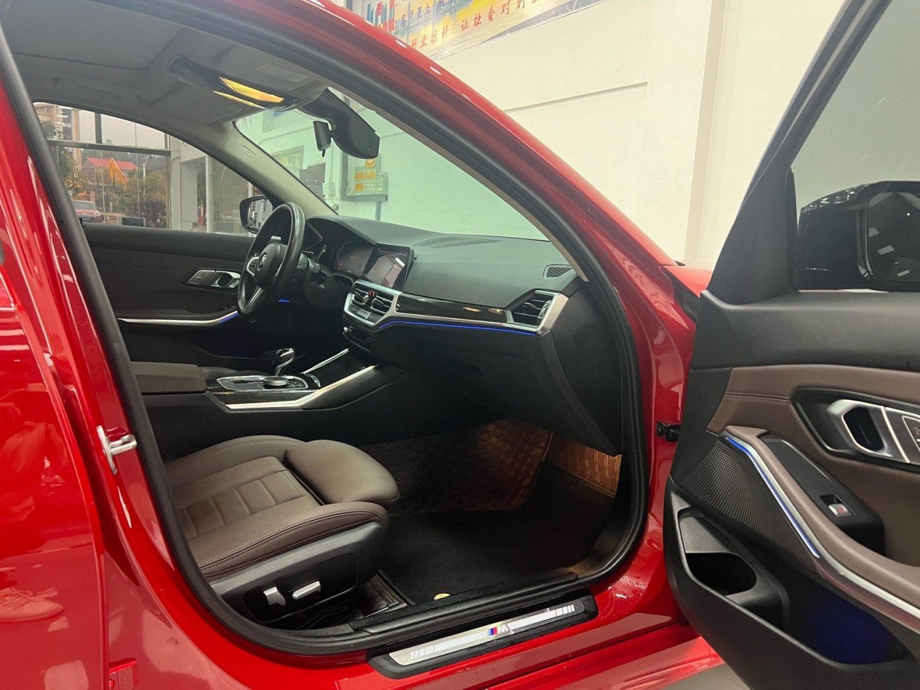 BMW 325Li 2021
