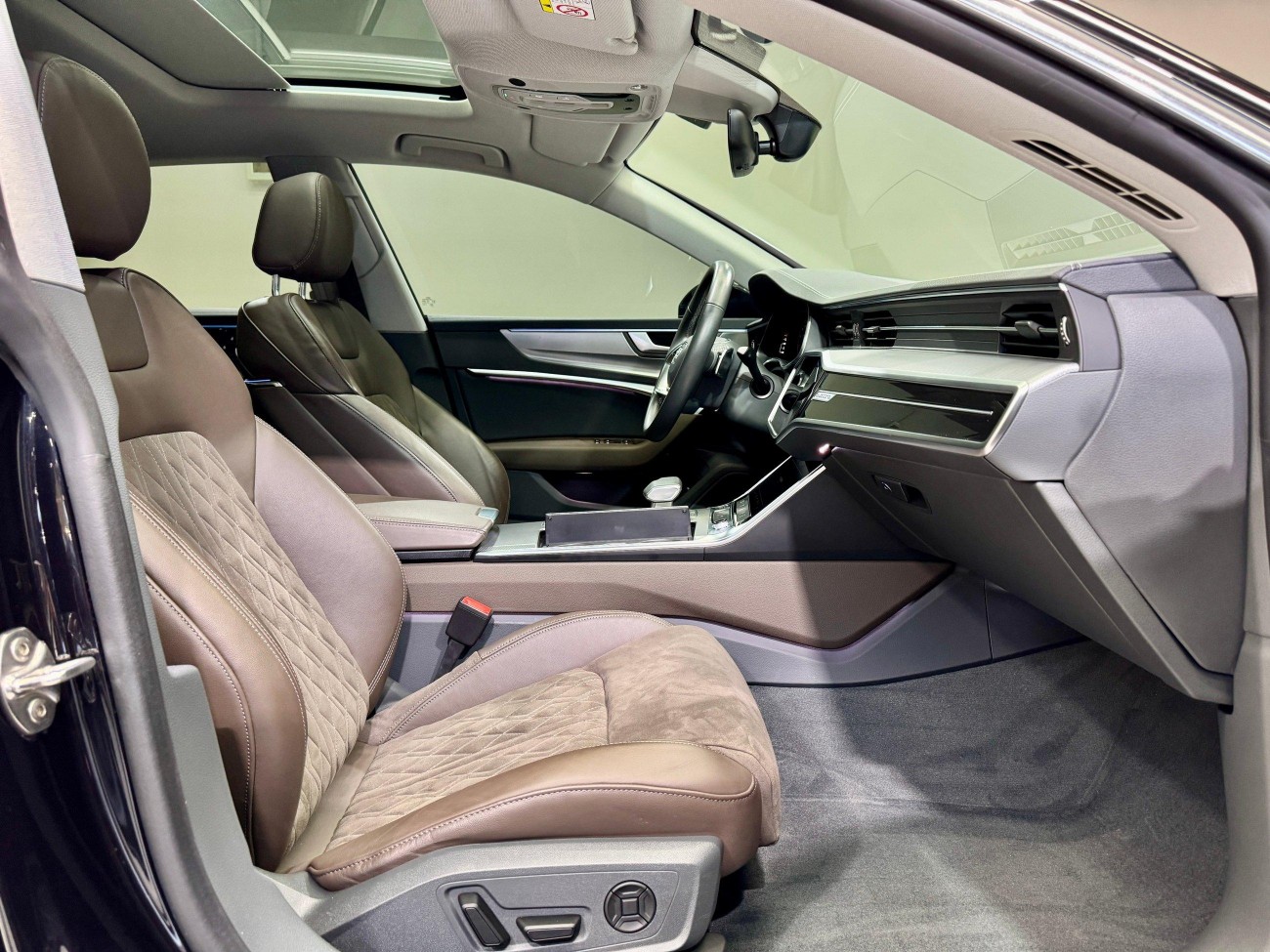 Audi A7L 45 TFSI 2024