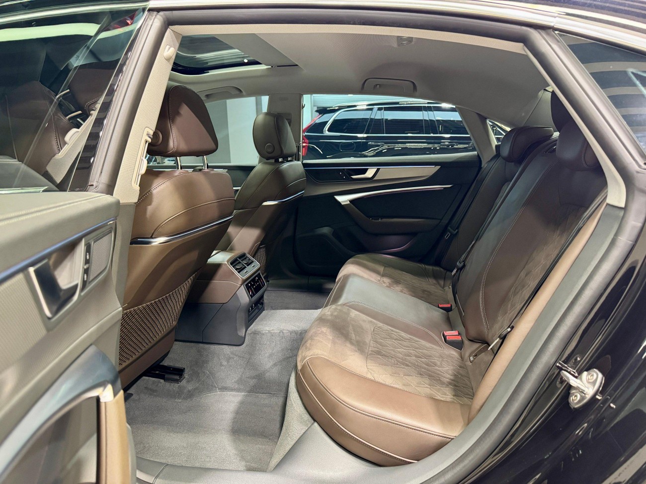 Audi A7L 45 TFSI 2024