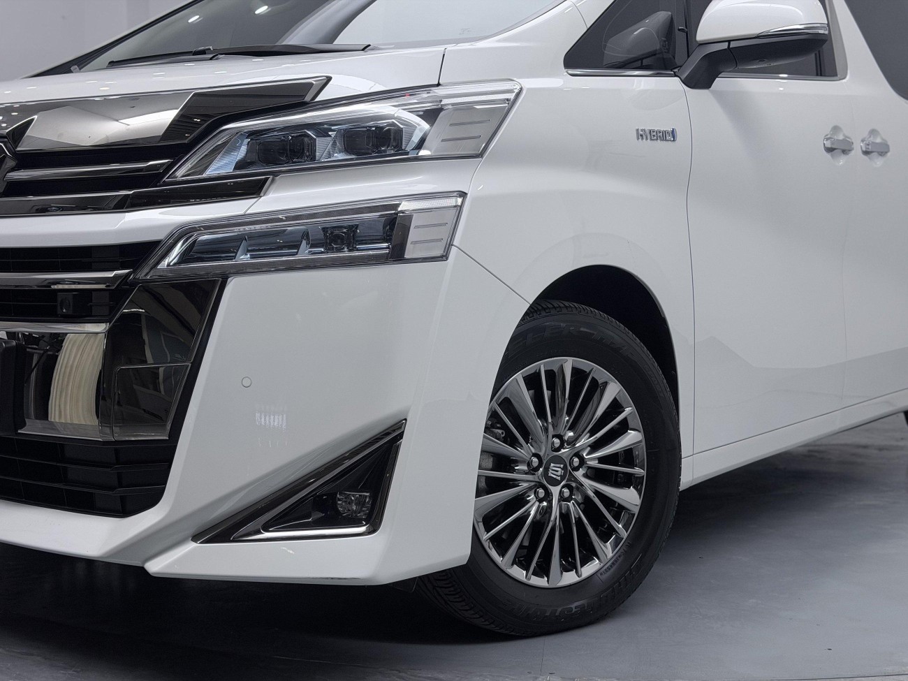 Toyota Alphard 2022