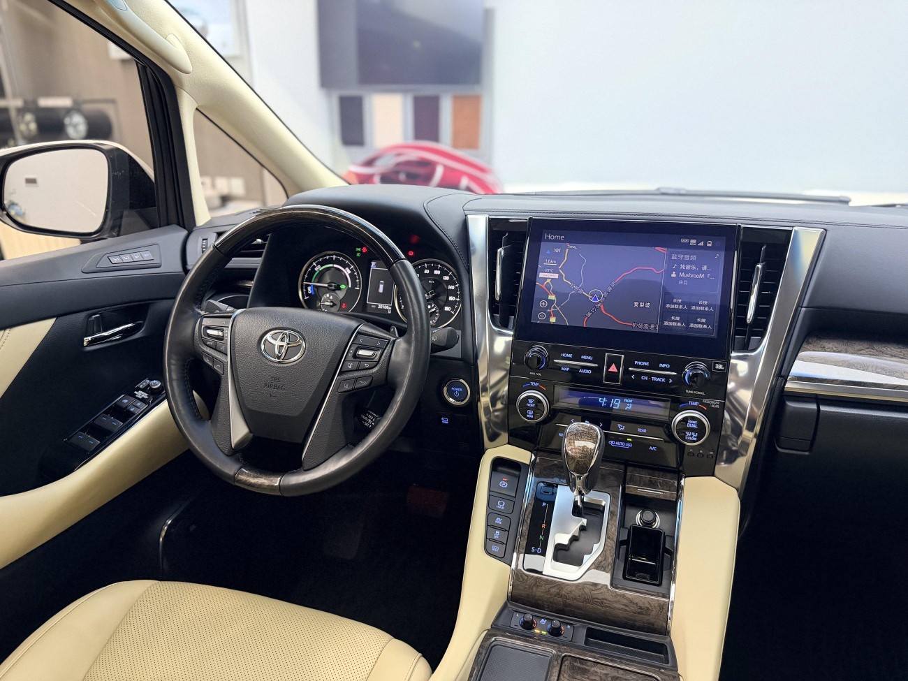 Toyota Alphard 2022