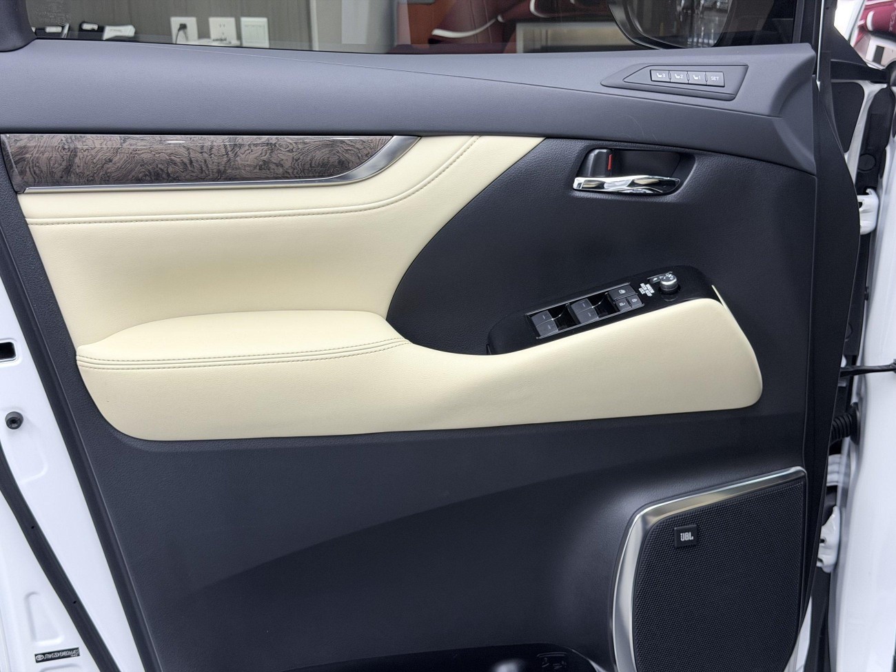 Toyota Alphard 2022