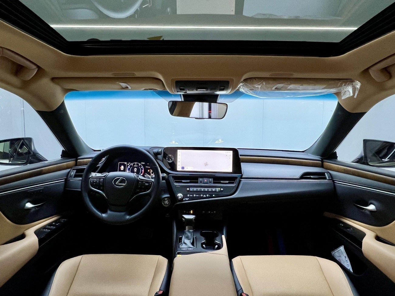 Lexus ES 200 2024