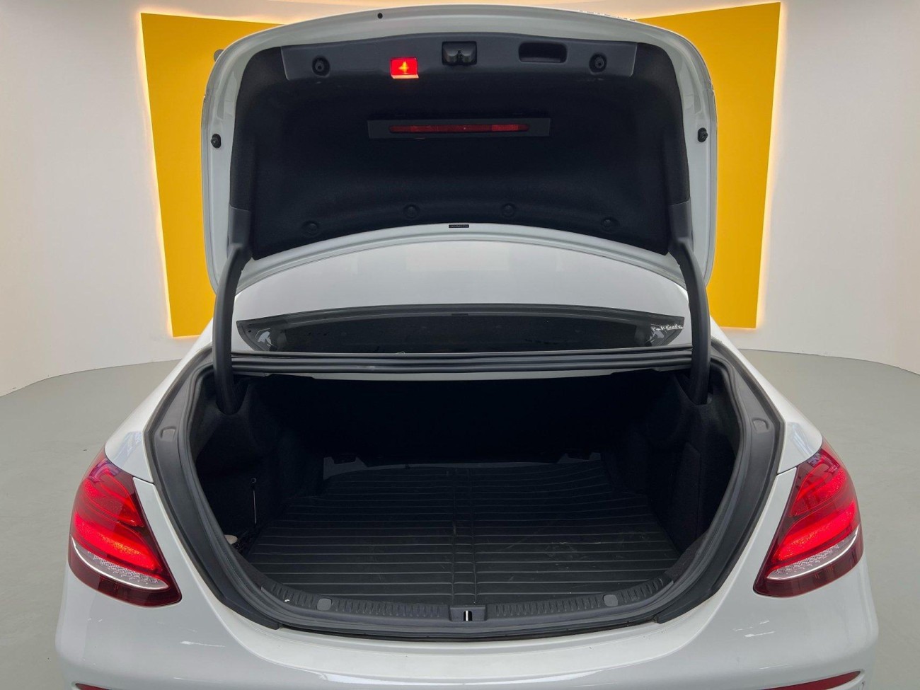 Mercedes-Benz E 300 L 2019