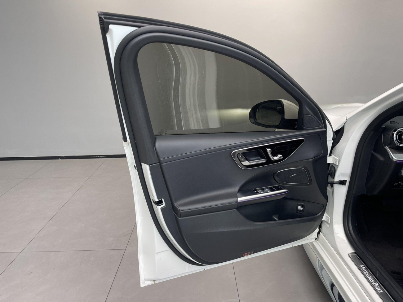Mercedes-Benz C 260 L 2025