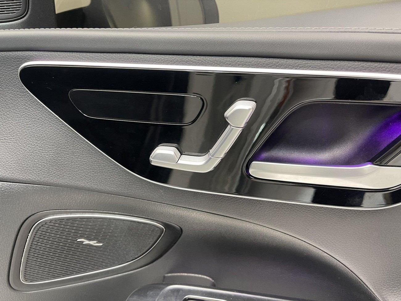 Mercedes-Benz C 260 L 2025