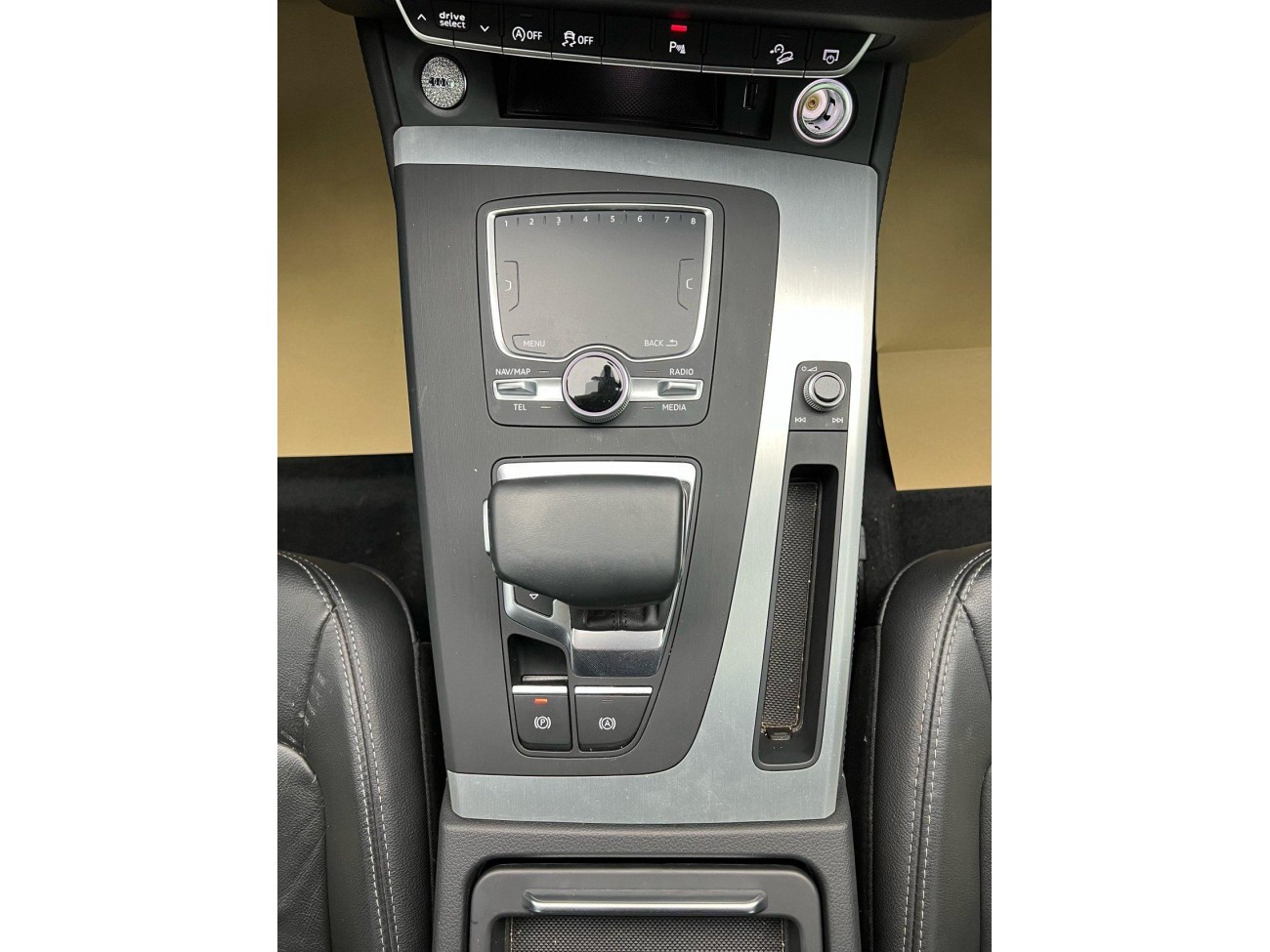 Audi Q5L 40 TFSI 2021