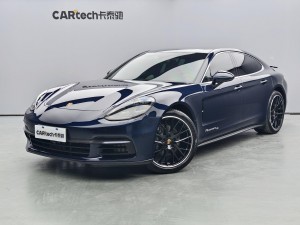 Porsche Panamera 2021