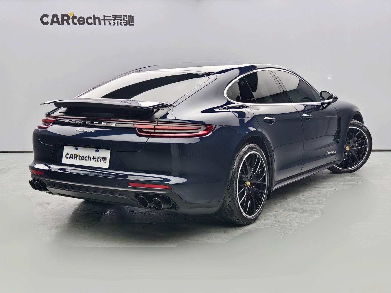 Porsche Panamera 2021