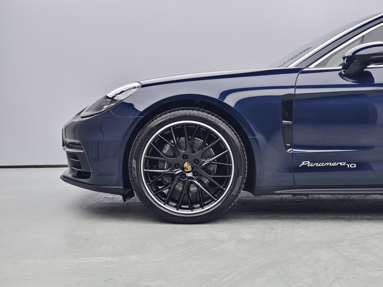 Porsche Panamera 2021