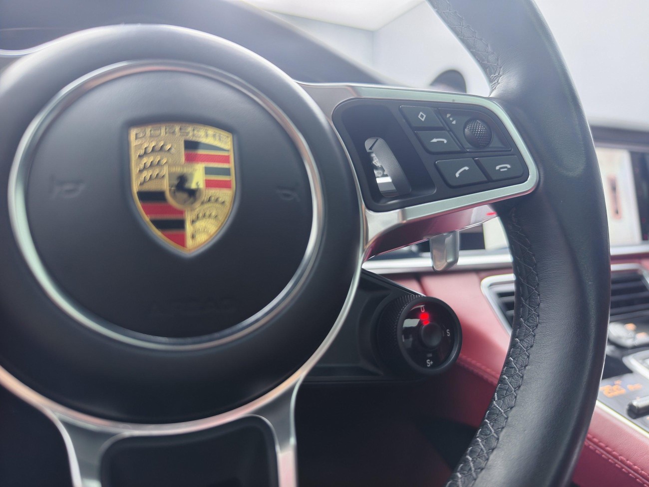 Porsche Panamera 2021
